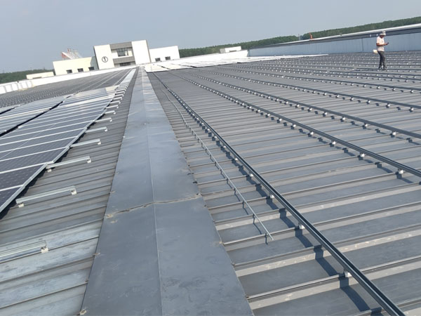 光伏電站發(fā)電量低？你的太陽能板支架安裝對了嗎？