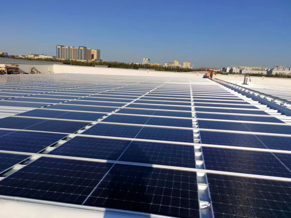 助力光伏支架發(fā)展，太陽能電池光電轉(zhuǎn)換效率突破10%
